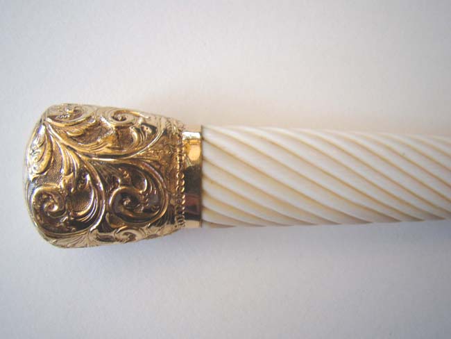 An Antique Ivory handled Magnifying Glass — image 2